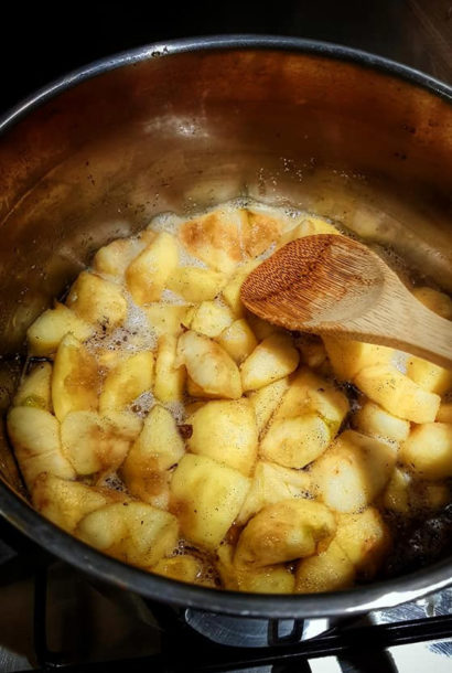 Rhum Pommes Flambées au Calvados & Cannelle