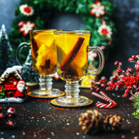 Les meilleurs rhums arrangés pour Noël&nbsp;: recettes festives & idées cadeaux